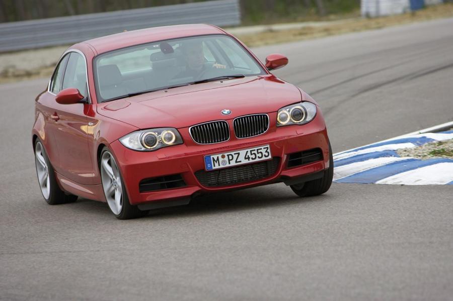  BMW 135i 2010 года  (фото 49 из 62)
